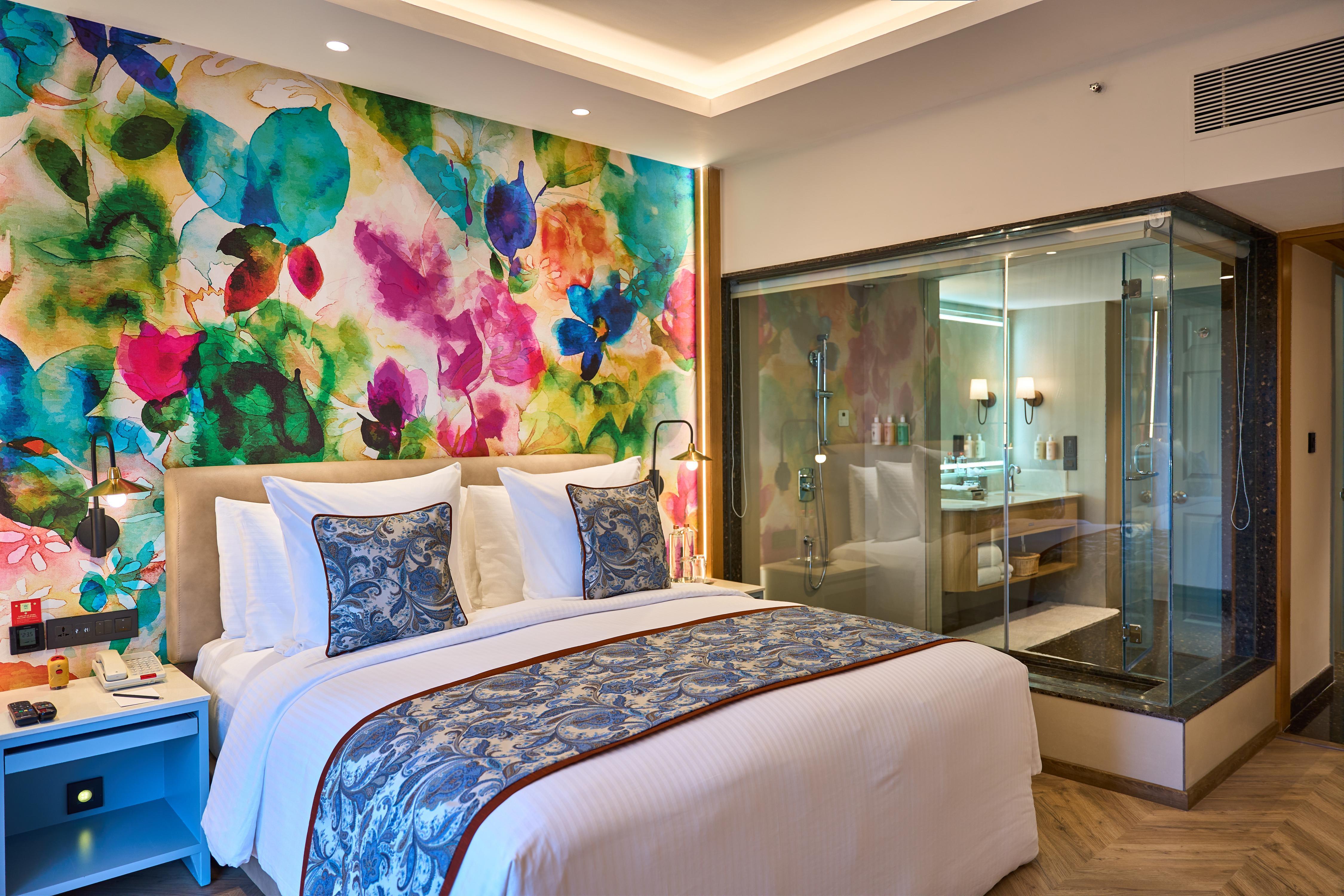Hotel Royal Orchid Bangalore Room Type - Golf View Suite Room - Non Smoking