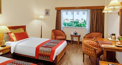 Ambassador Ajanta Hotel Room Type - Deluxe Room Twin Bed