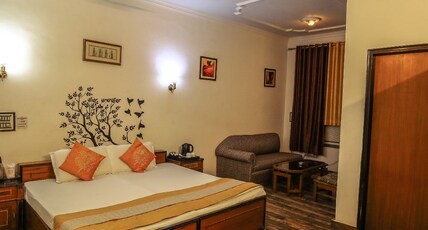 Hotel Goverdhan Palace Room Type - AC Deluxe Room Hotel Goverdhan Palace Room Type - AC Deluxe Room