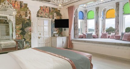 Hotel Jagat Niwas Palace Room Type - Presidential Suite Lake Facing