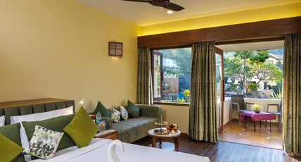 Hotel Hilltone Room Type - Luxury Room (with Private Balcony)