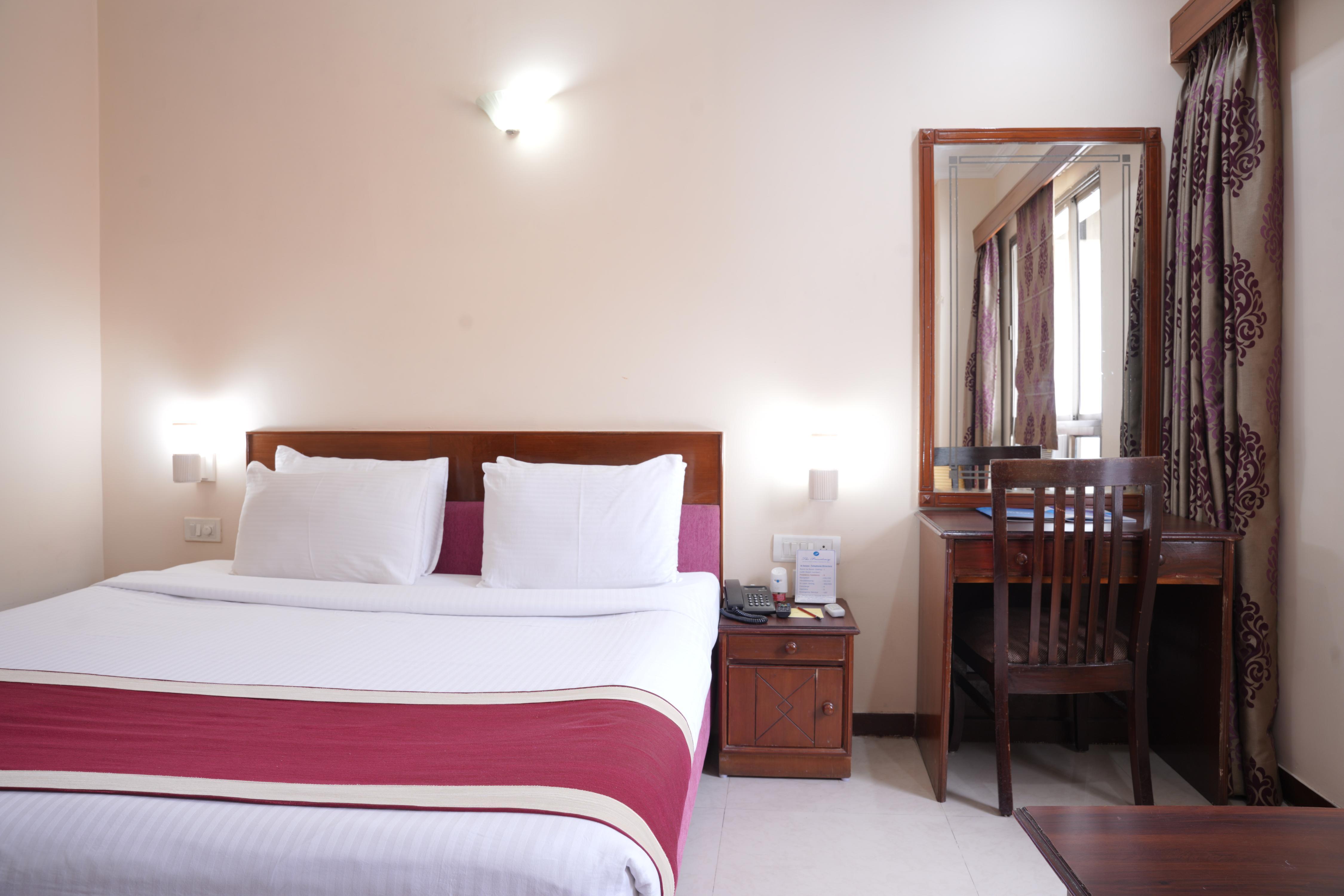 Hotel The Presidency Room Type - Deluxe Room(Front Block)