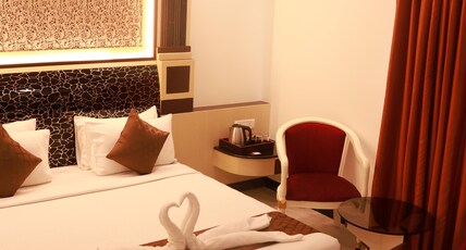 Hotel Chennai Deluxe Room Type - Premium Room AC