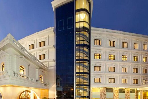 Anandha Inn