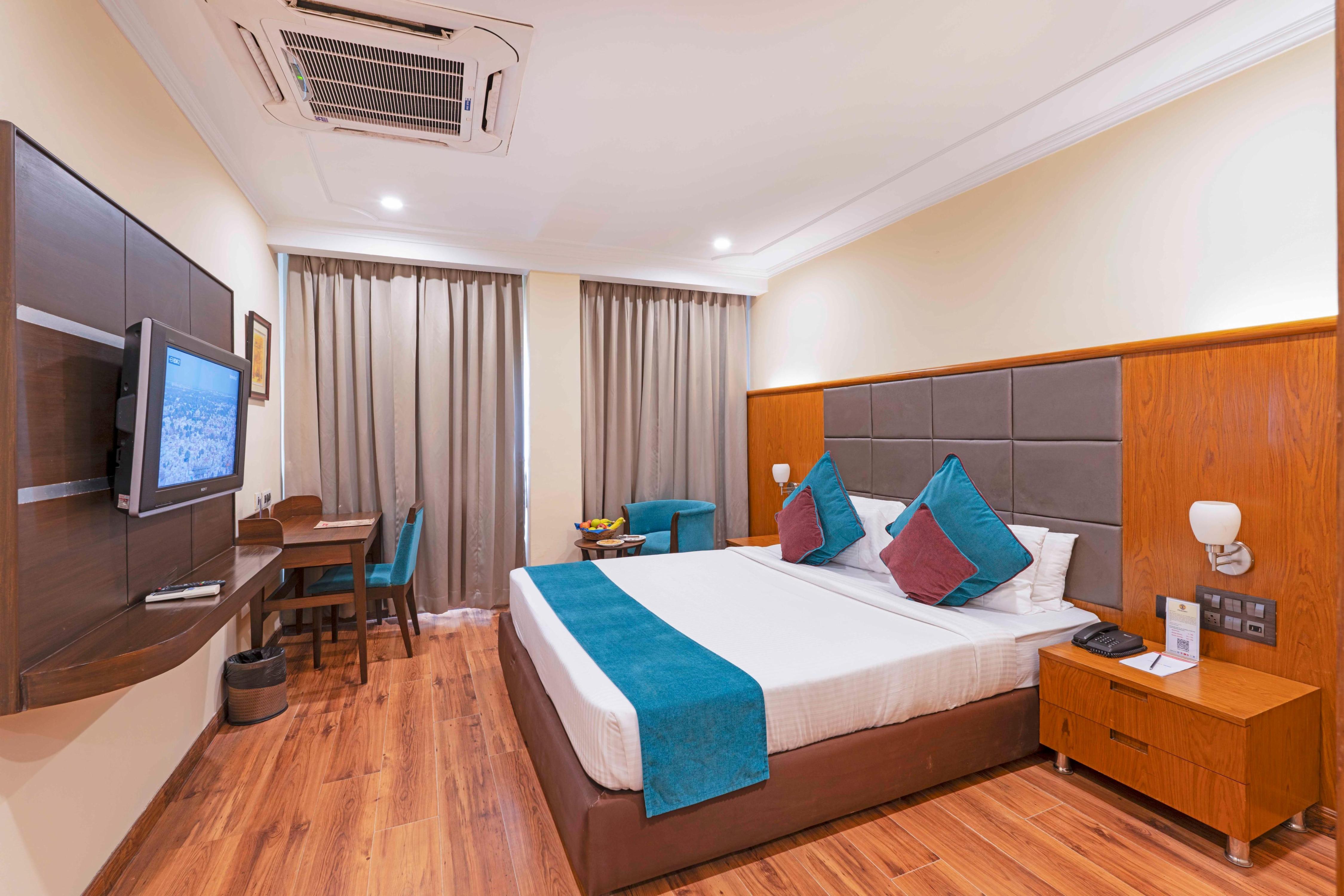 IndiSmart Hotel Room Type - Superior Room