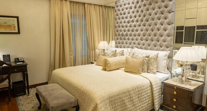 The Claridges New Delhi Room Type - Superior King Bed Room