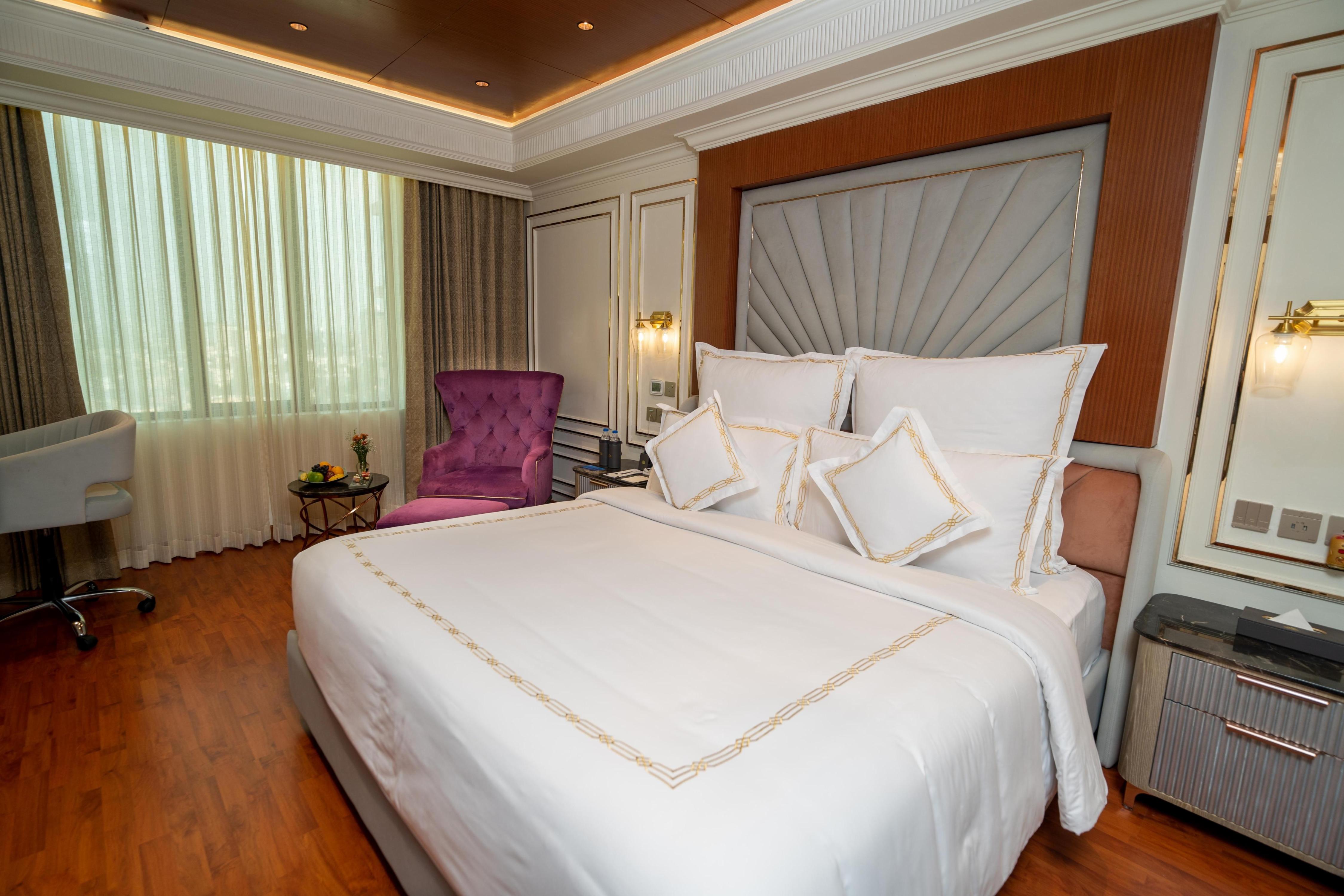 The Accord Metropolitan Room Type - Deluxe King