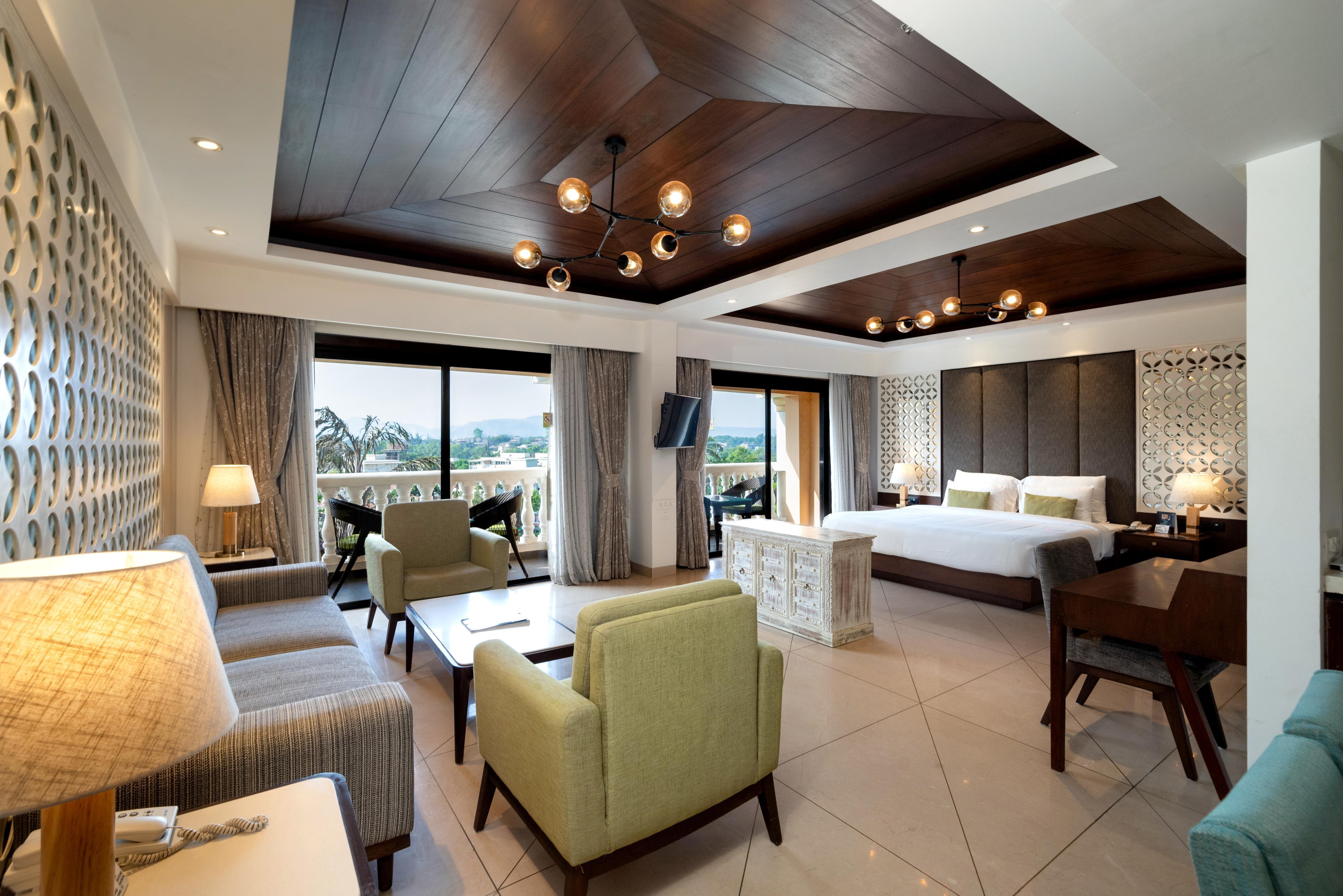 The Lagoona Resort (An Eco Friendly Hotel) Room Type - Royal Suite Room