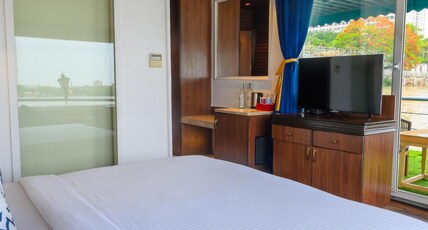 Polo Floatel, Kolkata Room Type - Heritage Cabins with Private Deck
