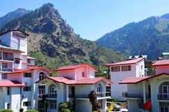 De Vivendi Resorts (35000 Sq.ft Open Lawn with BBQ