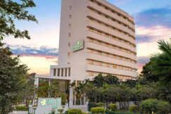 Lemon Tree Hotel Hinjawadi