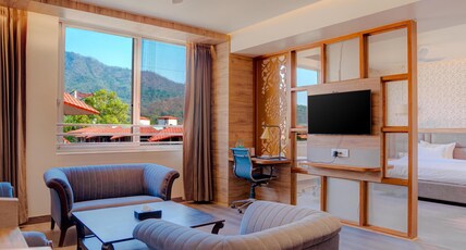 Hotel Vasundhara Palace Room Type - Double Bed Executive