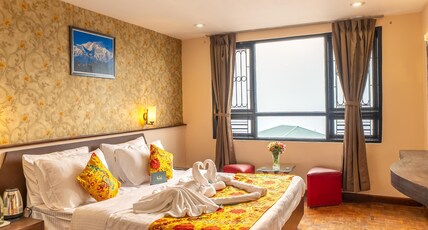 Muscatel Fairmount -100 mts from mall road Room Type - Super Deluxe