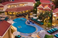 Whispering Palms Beach Resort