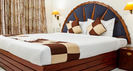 Paulson Park Room Type - Deluxe Room A C