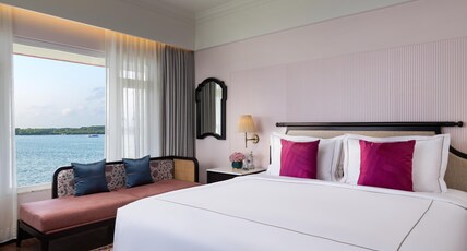 Taj Malabar Resort & Spa, Kochi Room Type - Luxury Seaview Room - Twin Bed