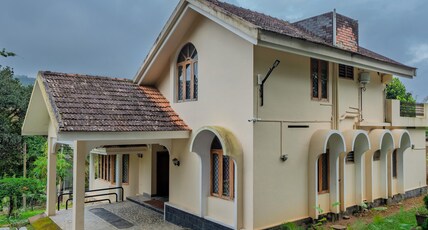 Hotel Treetop Room Type - 4 Bedroom Villa (Bunglow)