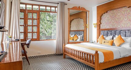 Pax Hotel ARK | Mall Road | Dalhousie Room Type - Luxury Room with Balcony (Valley View) Pax Hotel ARK | Mall Road | Dalhousie Room Type - Luxury Room with Balcony (Valley View)
