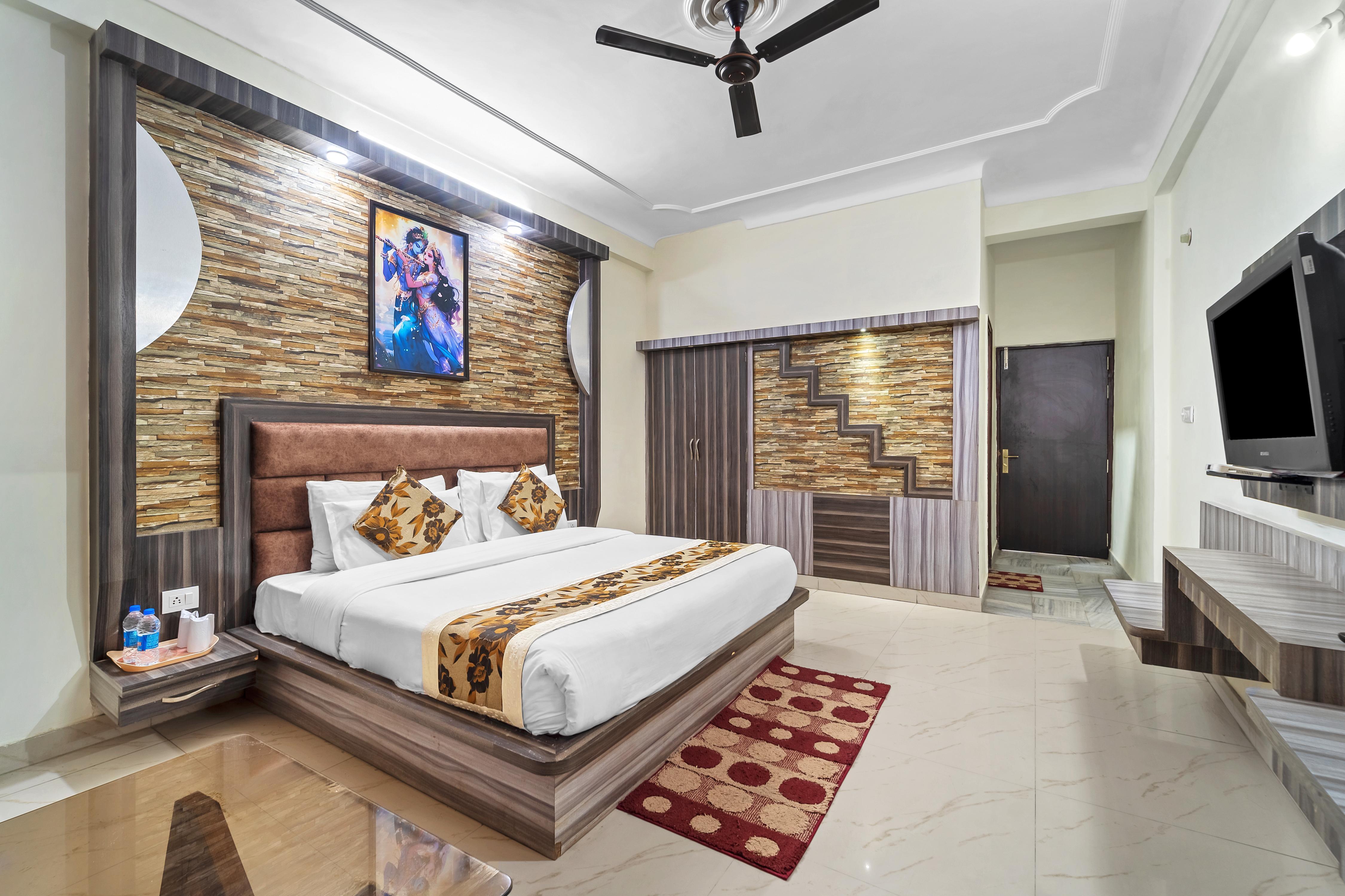 Hotel Bhawani International Room Type - Super Deluxe AC Double Room