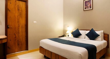 Cross Roads Inn Room Type - Deluxe Room