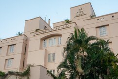 HOTEL PARAS MAHAL