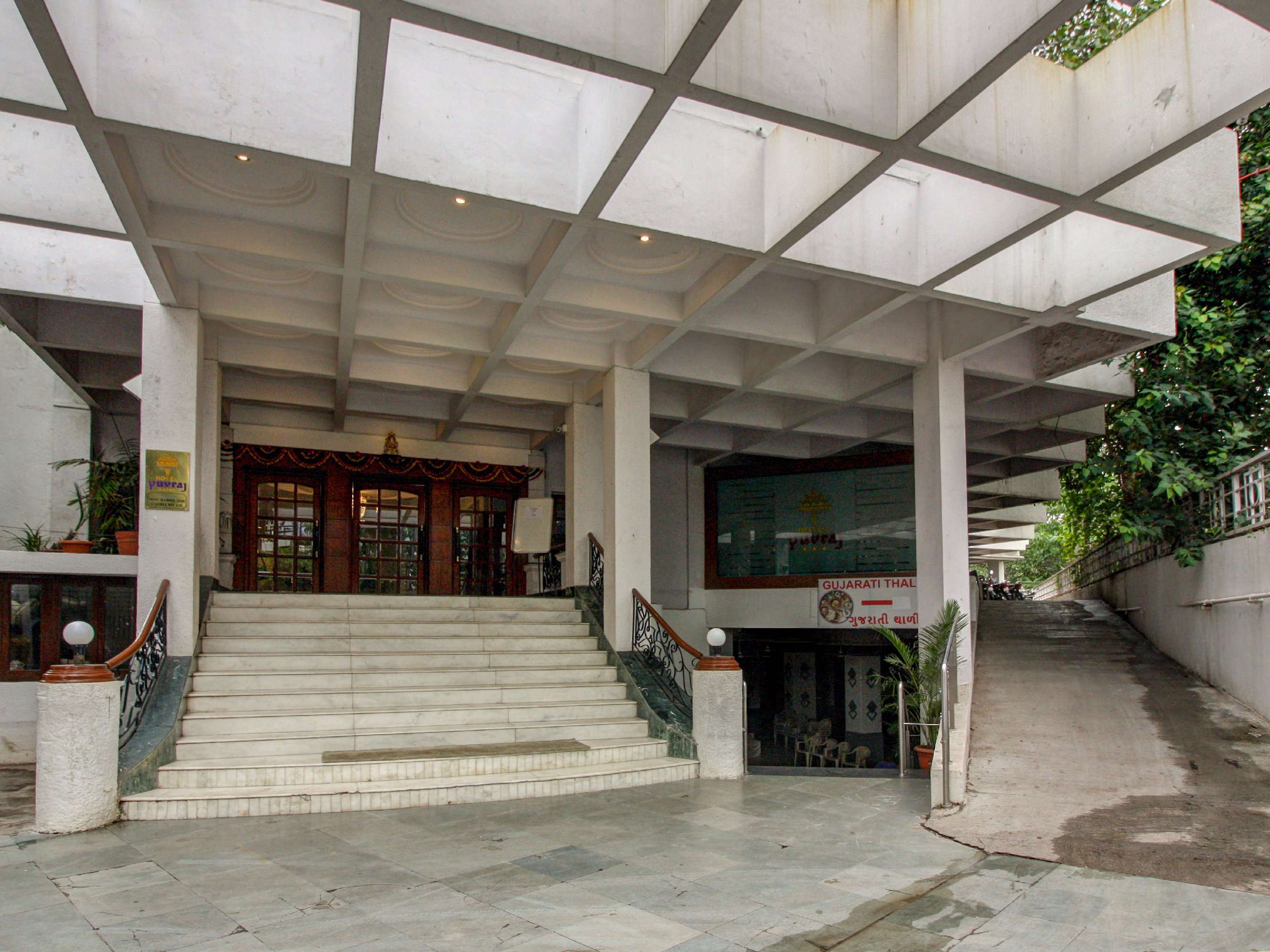 Hotel Yuvraj - Tap to explore photos