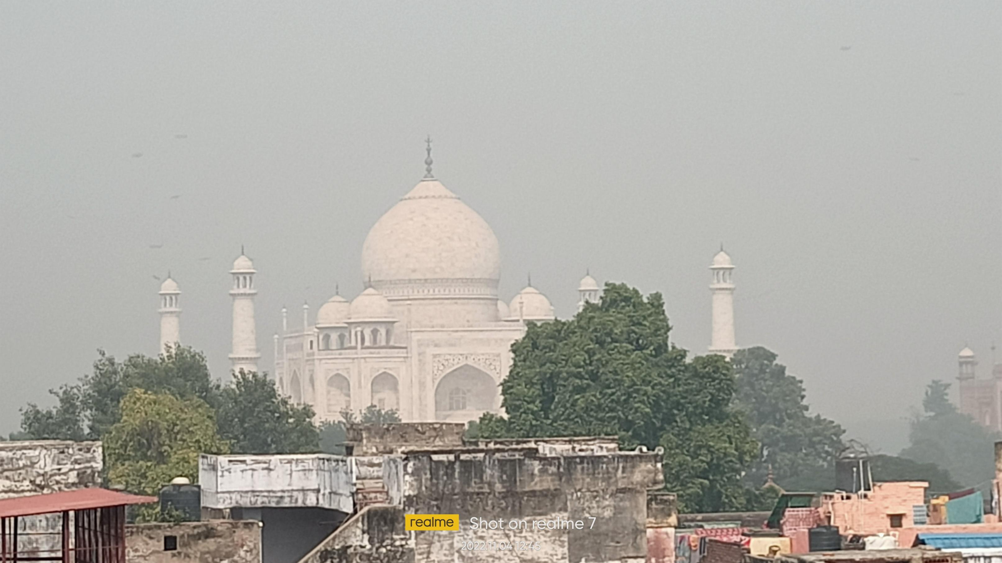 Hotel Sidhartha-80 metres from Taj -Mahal - Tap to explore photos