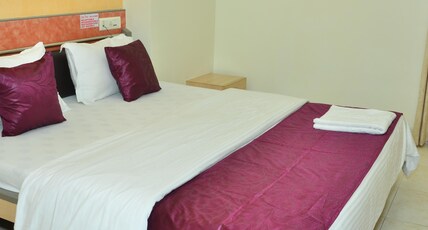 Hotel City Pride Room Type - Premium Deluxe AC