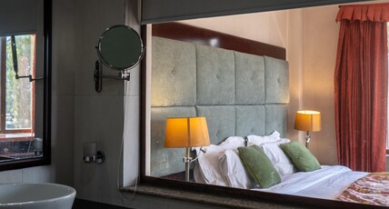 Spic n Span Main Market Leh Room Type - Super Deluxe Twin Bed