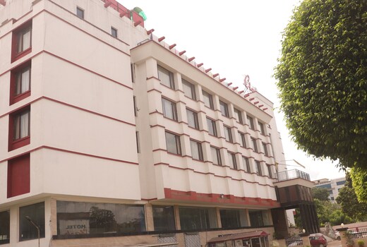 HOTEL ARUSHAN GRAND
