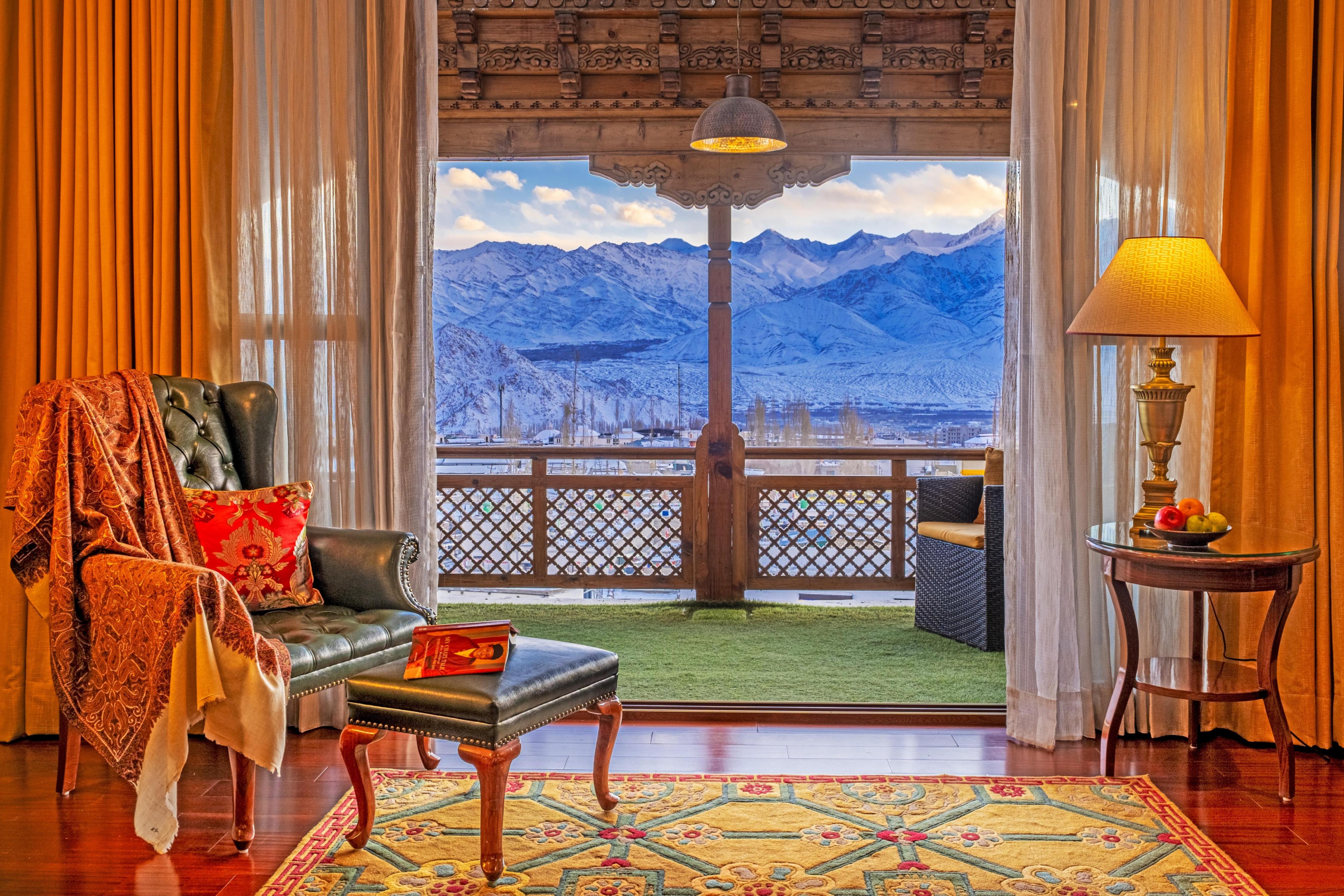 The Grand Dragon Ladakh Room Type - Luxury Suite with Balcony and Bathtub The Grand Dragon Ladakh Room Type - Luxury Suite with Balcony and Bathtub