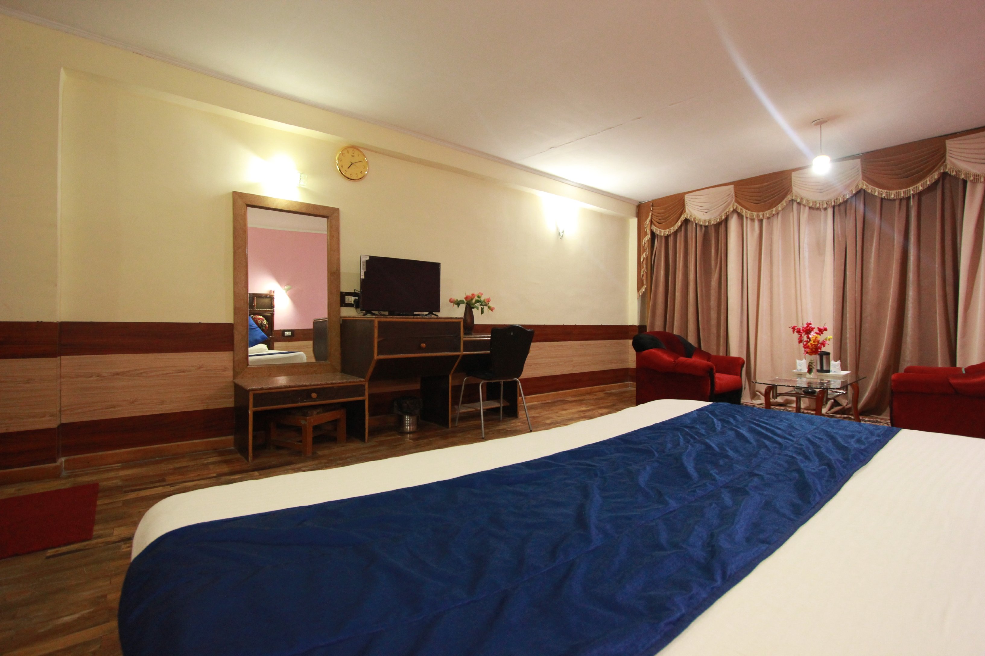 Hotel Ishaan (2 Min drive From Mall Road) - Tap to explore photos