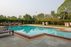 Ranthambore Tiger Machan Resort
