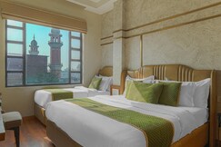 Hotel Indus  Divine Golden View, Amritsar