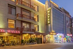 Hotel Waves Delhi Airport
