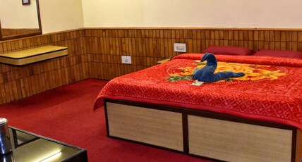 Hotel New Adarsh - A Mall Road Hotel Room Type - Deluxe Room (2nd floor)