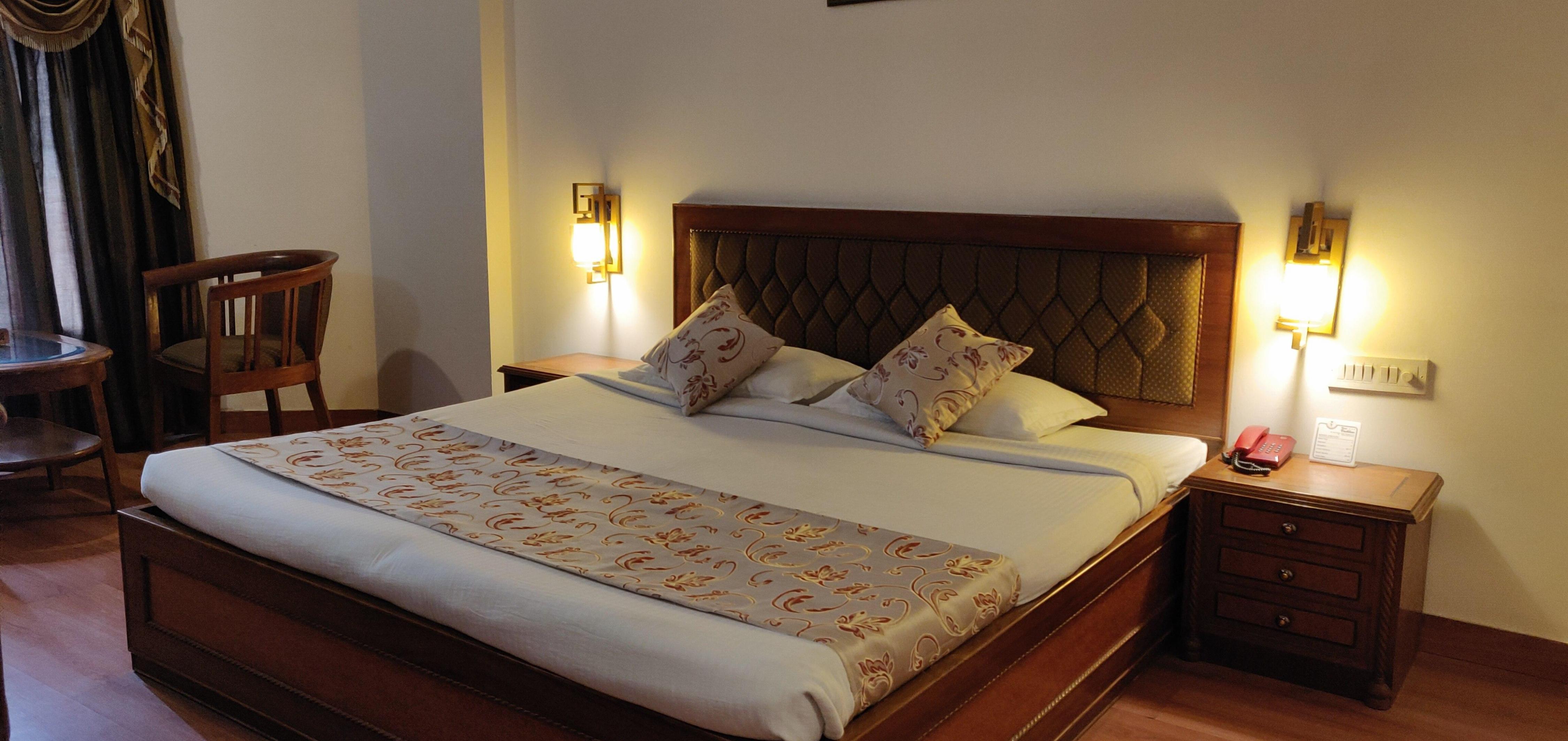 Hotel Vaibhav - Tap to explore photos