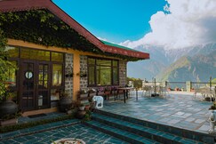 Udechee Huts