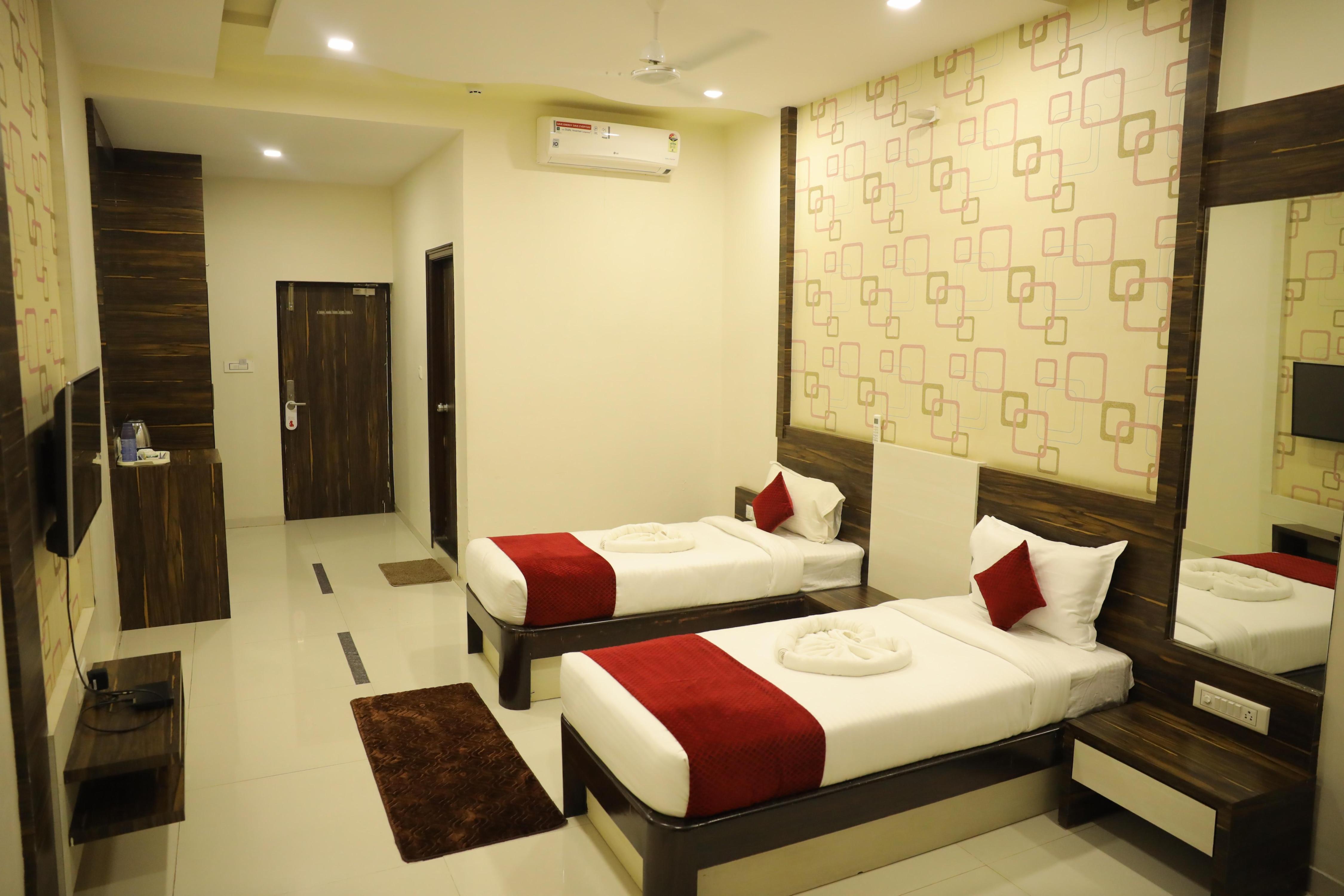 Hotel Shashinag Residency Room Type - Executive Twin Room AC