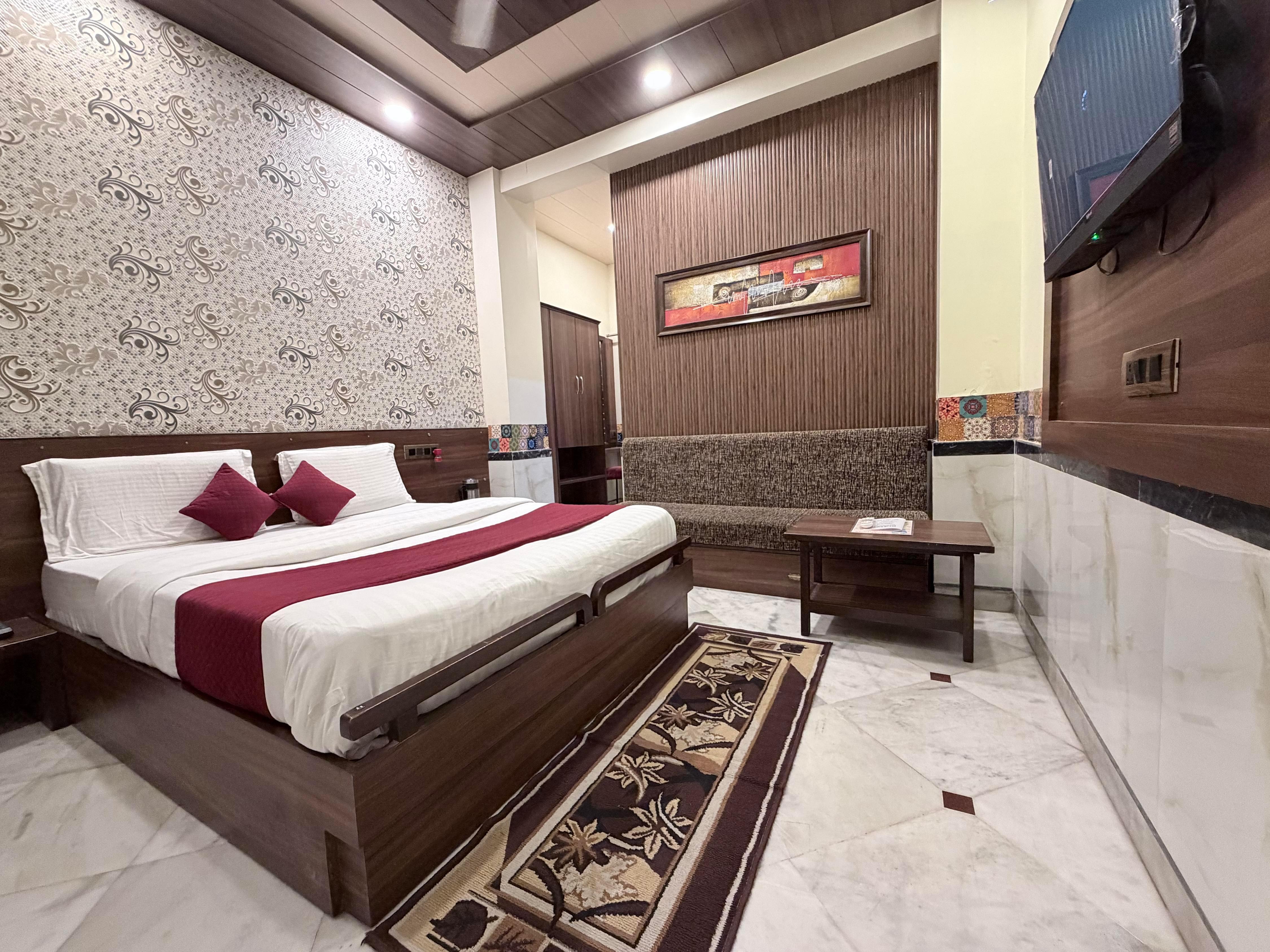 SARASWATI ( Pure Vegetarian ) - A COMPLETE FAMILY HOTEL - Tap to explore photos
