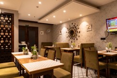 Hotel Bluestone (Nehru Place) by The Cosy Hotels