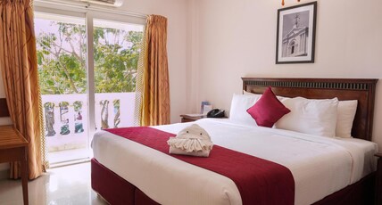 MGM Velankanni Residency Room Type - Deluxe Room - Queen Bed - Balcony