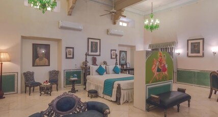Chomu Palace Jaipur (A Heritage Hotel) Room Type - Maharaja Suite With BathTub