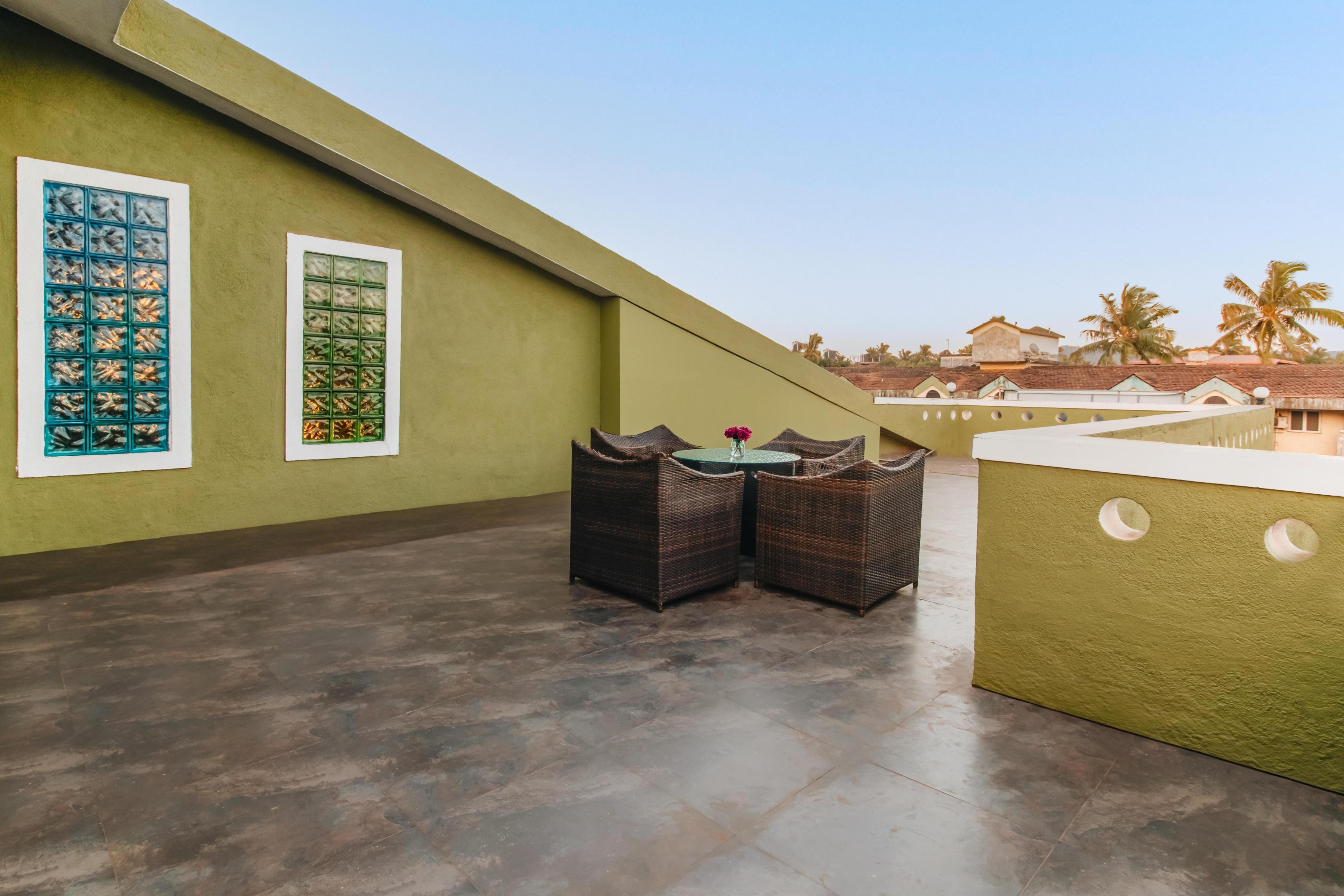 Boutique Hotel 10 Calangute - Tap to explore photos