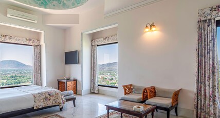 Fateh Garh Resort by Fateh Collection Room Type - Honeymoon Suite With Jacuzzi