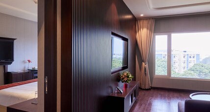 Taj Deccan, Hyderabad Room Type - Luxury Suite (Recently Renovated)