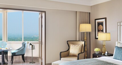 Taj Mahal, New Delhi Room Type - Signature Suite - Maharaja One way Airport Transfer Cocktail hours