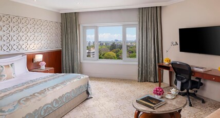Taj Palace, New Delhi Room Type - Taj Club King Bed Junior Suite