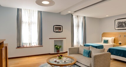Ambassador, New Delhi - IHCL SeleQtions Room Type - Deluxe Room Twin Bed Ambassador, New Delhi - IHCL SeleQtions Room Type - Deluxe Room Twin Bed
