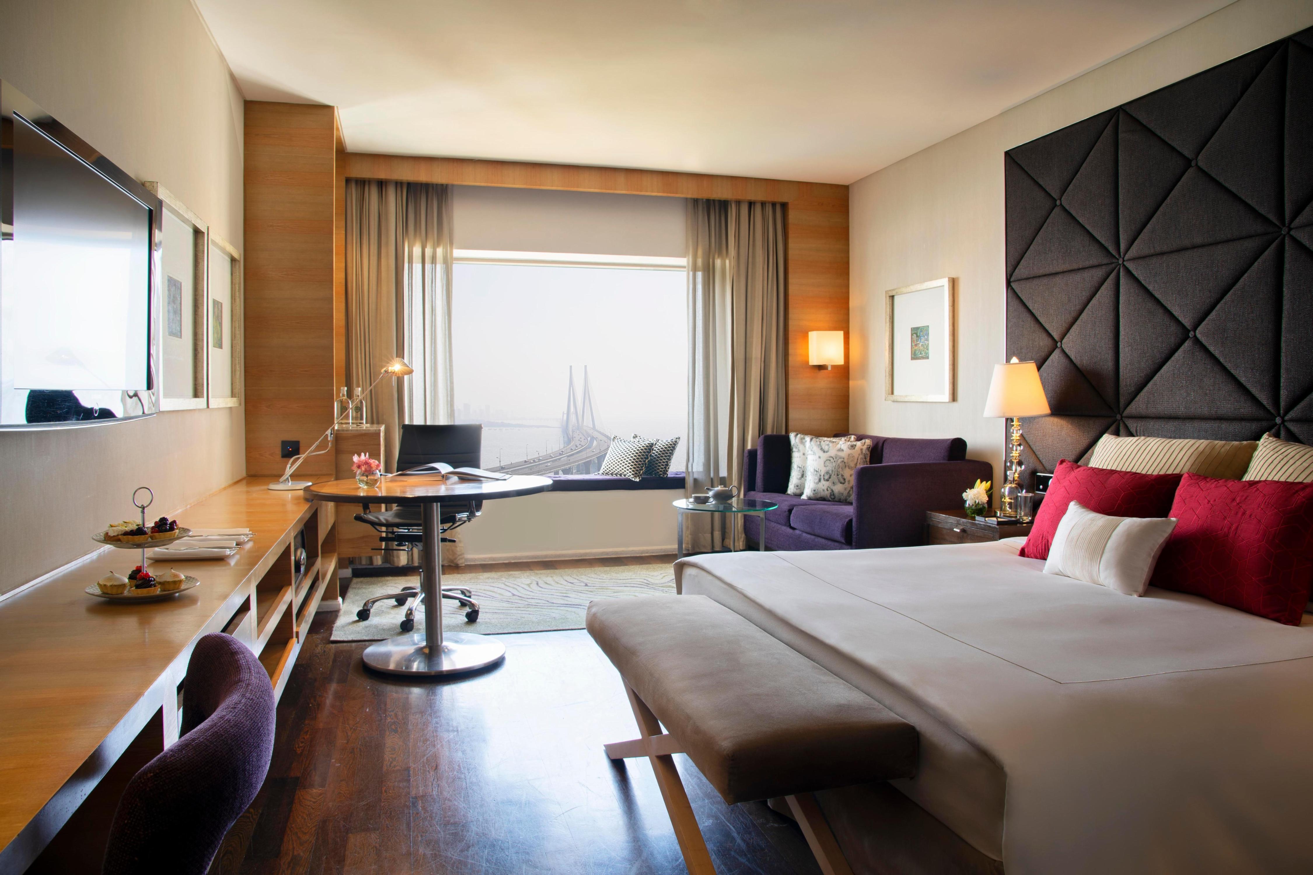 Taj Lands End, Mumbai Room Type - Sea Link View Room King
